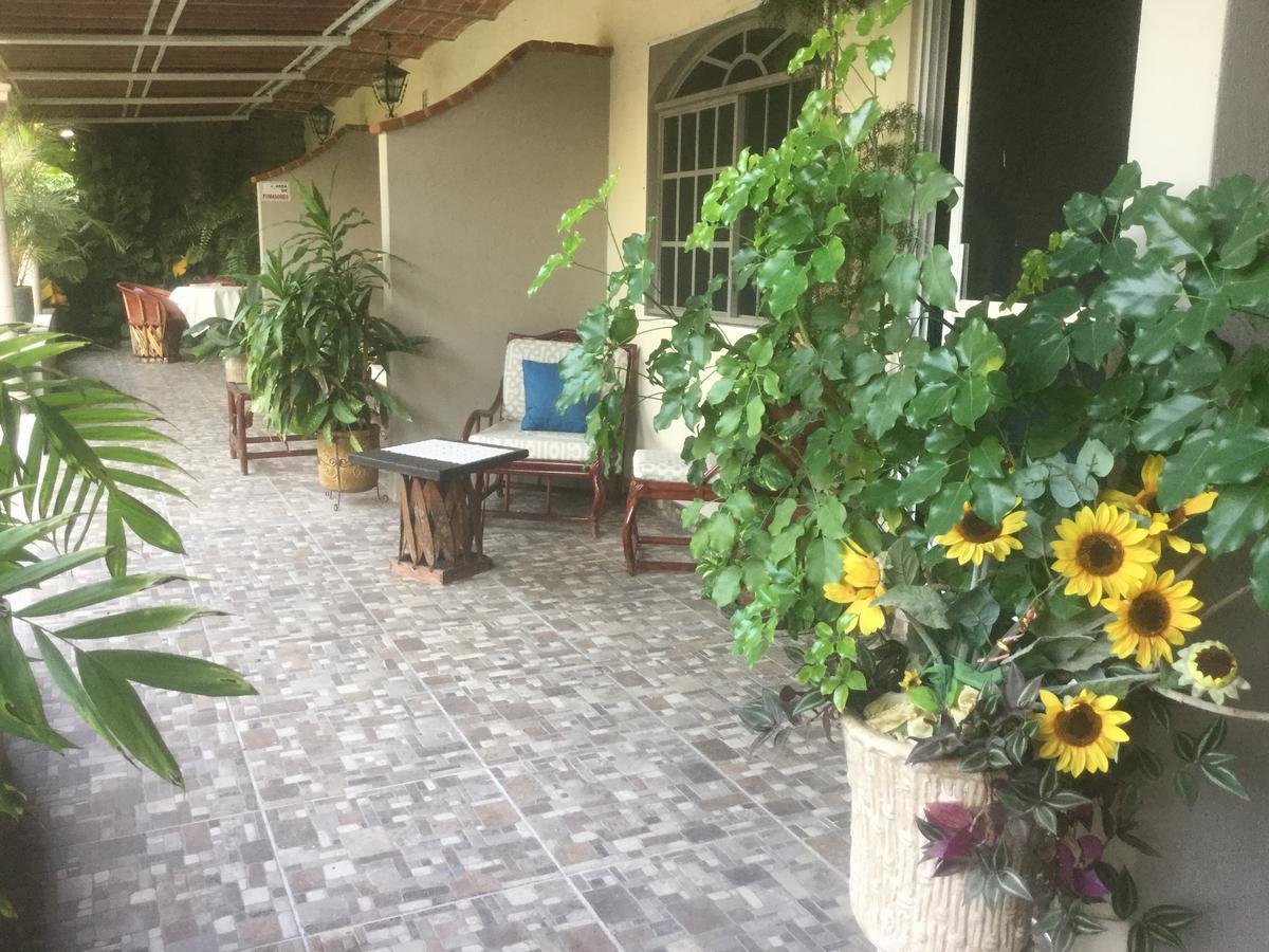 Casa De La Abuela Bed & Breakfast Ajijic Luaran gambar